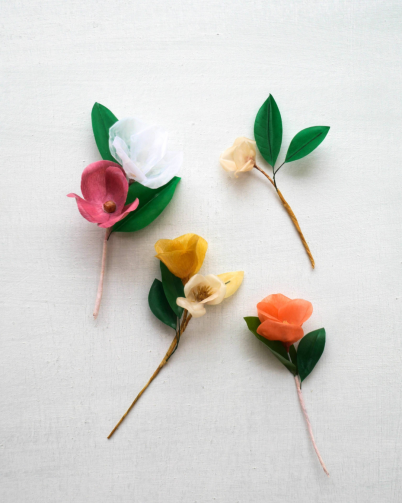 Taller de flores de papel enceradas